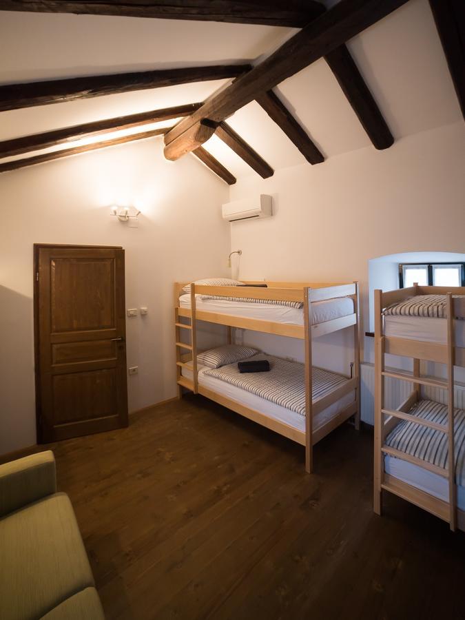 Hostel Skrla Divaca Ngoại thất bức ảnh